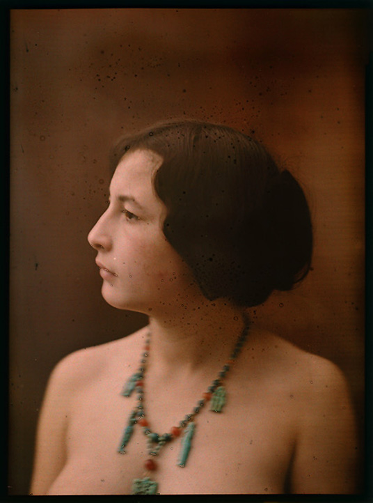 Mante & Goldschmidt - Profile of Female Nude with Jewelry