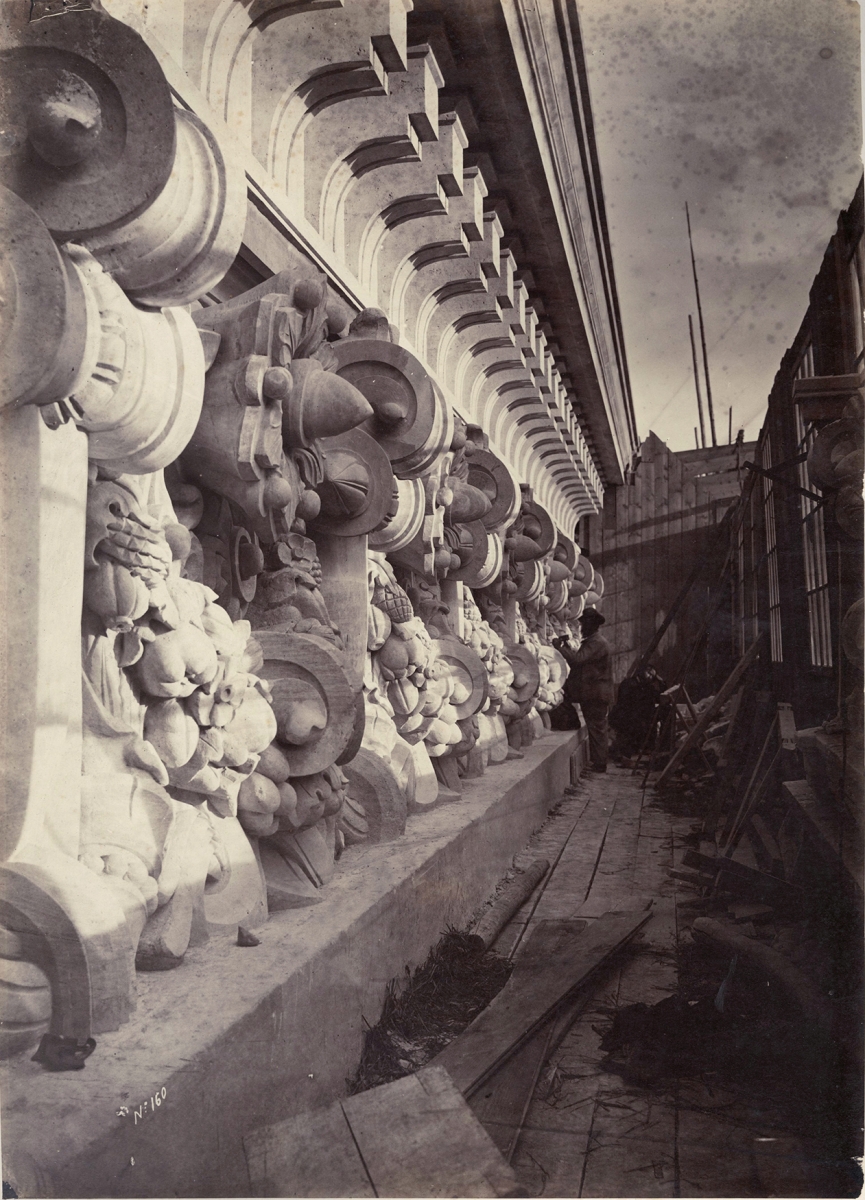 Louis-Émile Durandelle - Stone Sculptor (Rare Variant): Le Nouvel Opera de Paris, Sculpture Ornementale