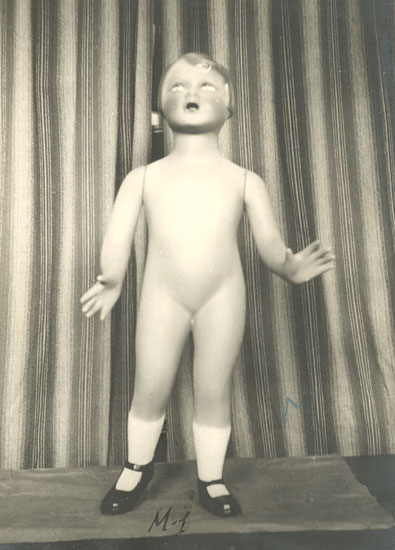 Anonymous - Mannequin Anonymous - Mannequin