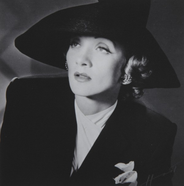 Horst Paul Horst: Marlene Dietrich.